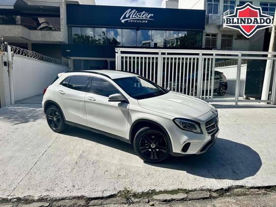 MERCEDES-BENZ GLA 200 1.6 CGI FLEX STYLE 7G-DCT